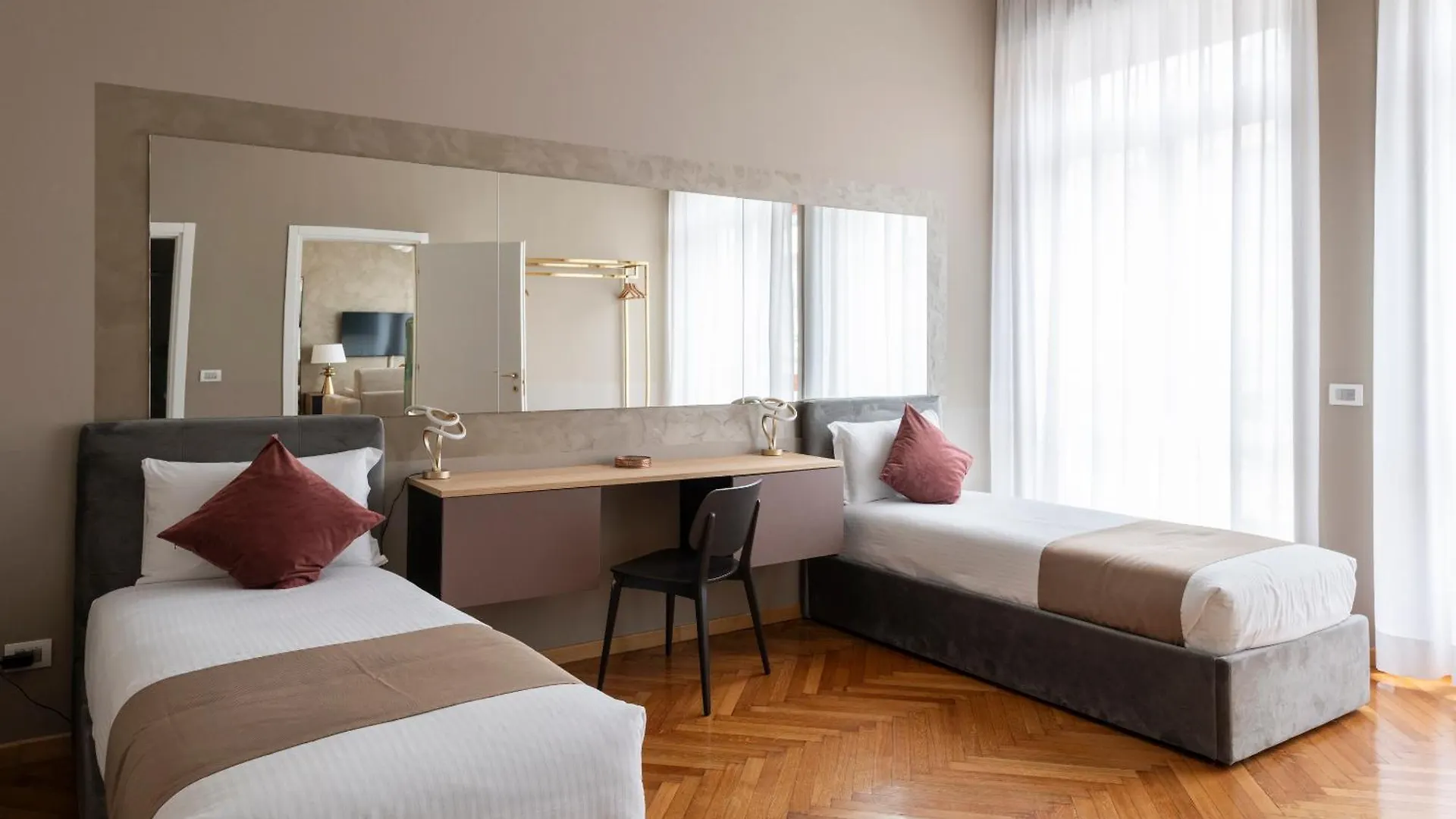 Heart Milan Apartments San Sepolcro Duomo 0*,