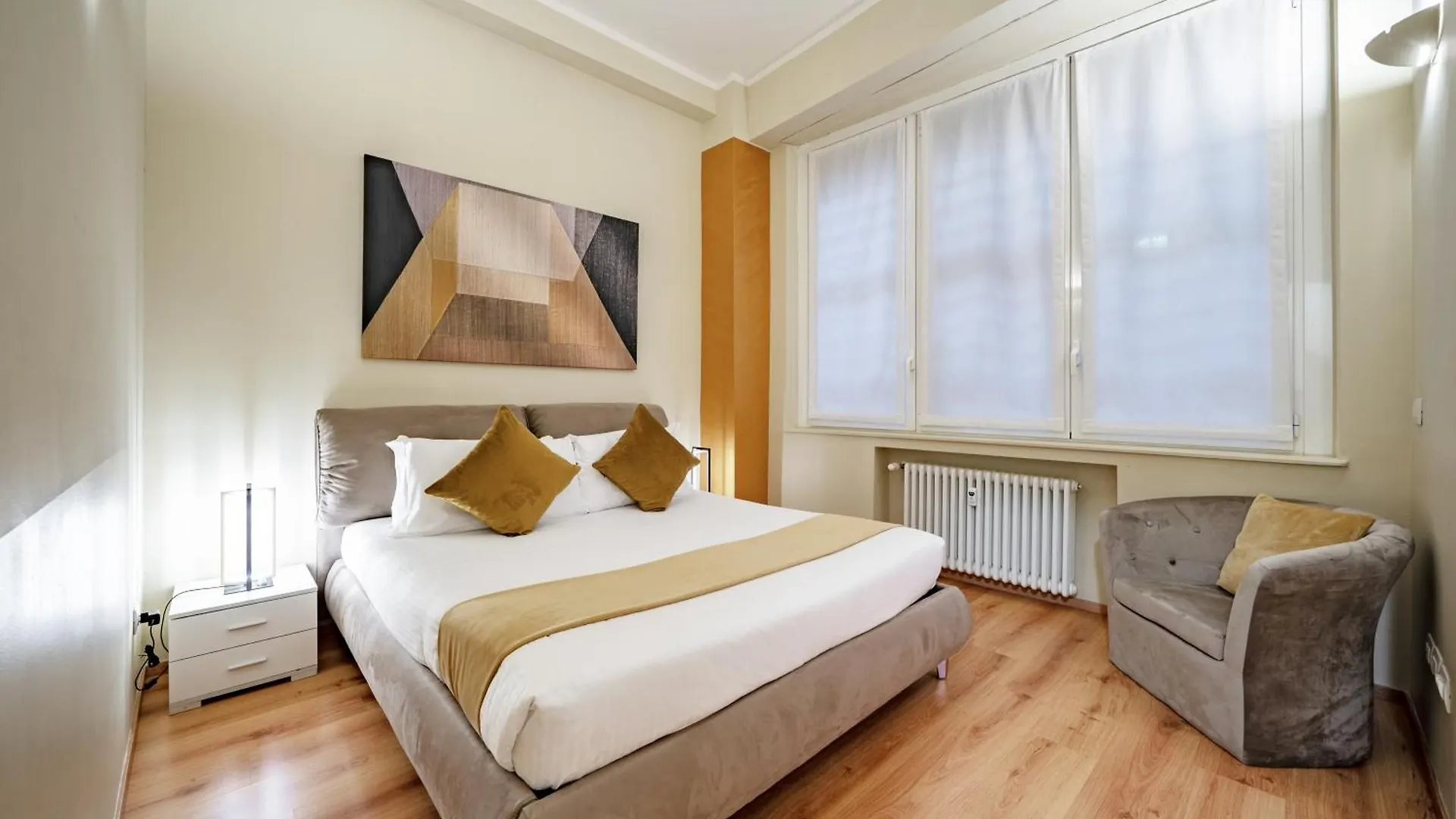 Heart Milan Apartments San Sepolcro Duomo Italy