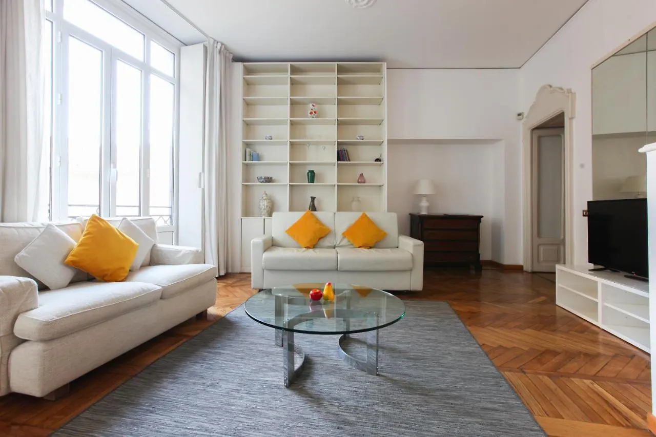 Heart Milan Apartments San Sepolcro Duomo 0*,